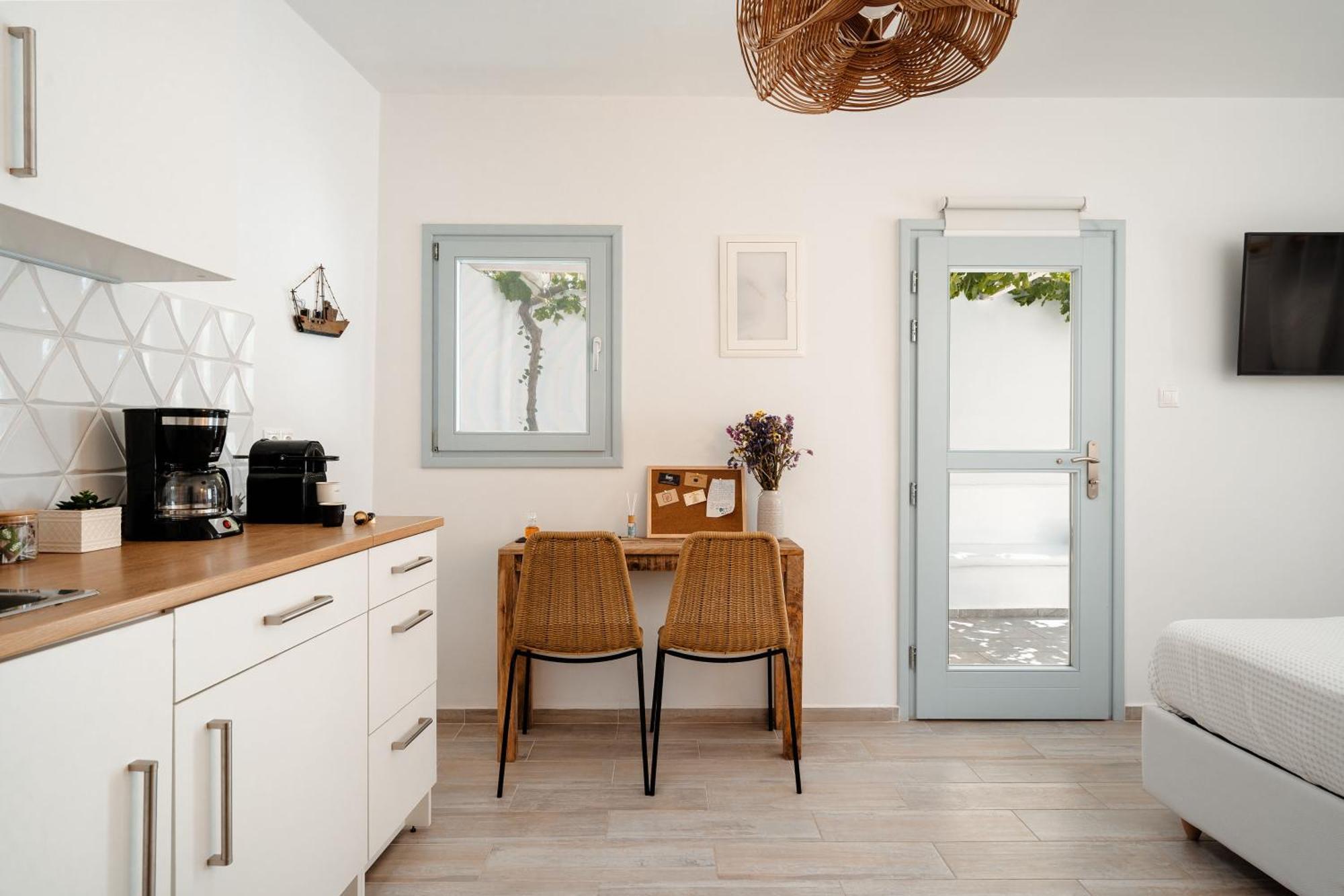 Naxos Joya Apartment Naxos City エクステリア 写真